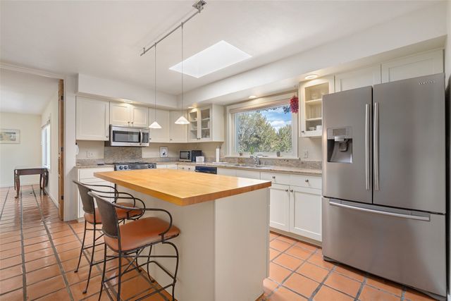 1006 Calle Catalina, Santa Fe, NM 87501