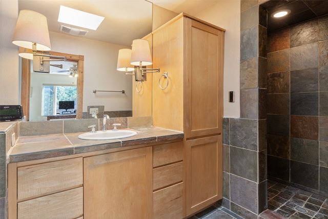 1006 Calle Catalina, Santa Fe, NM 87501
