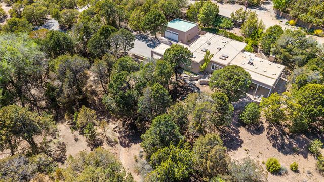 1006 Calle Catalina, Santa Fe, NM 87501