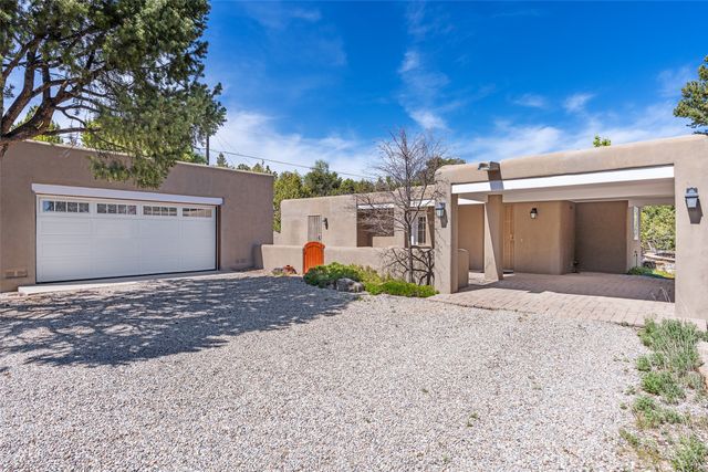1006 Calle Catalina, Santa Fe, NM 87501