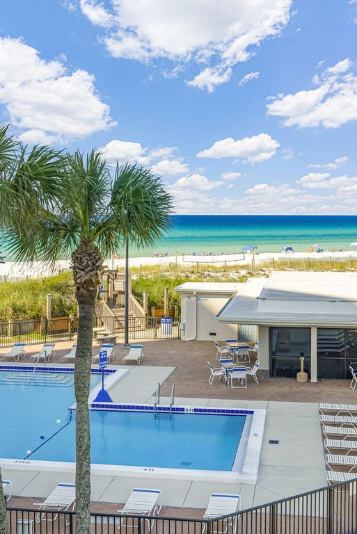 8727 Thomas Drive, B13, Panama City Beach, FL 32408