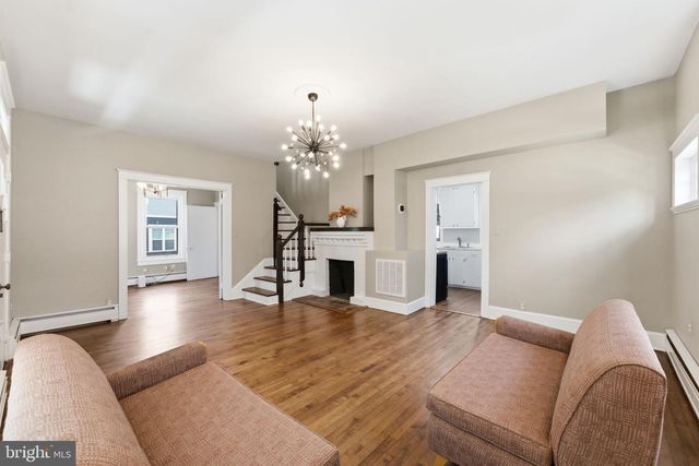 1106 MONROE ST, Herndon, VA 20170