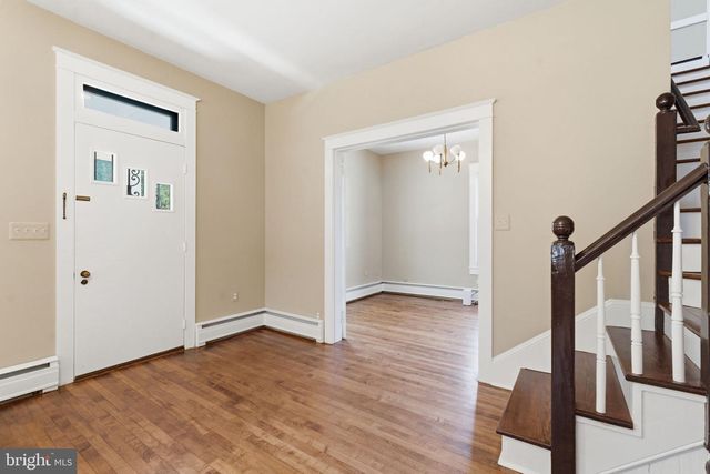 1106 MONROE ST, Herndon, VA 20170