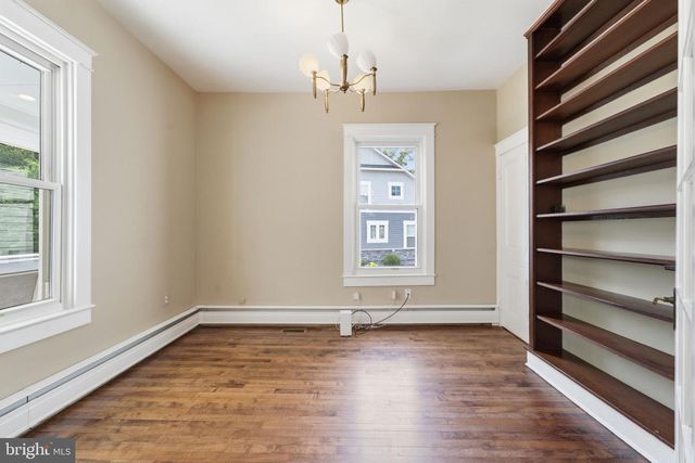 1106 MONROE ST, Herndon, VA 20170