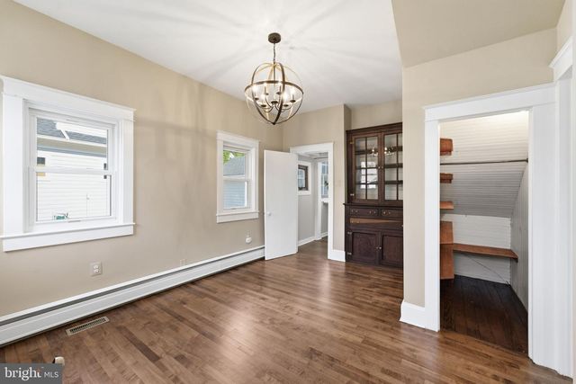 1106 MONROE ST, Herndon, VA 20170