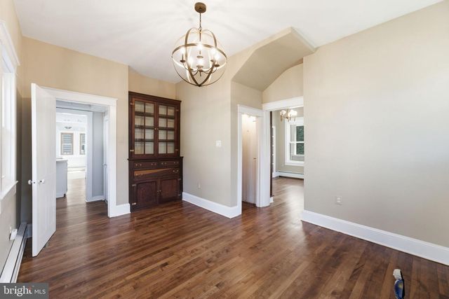 1106 MONROE ST, Herndon, VA 20170
