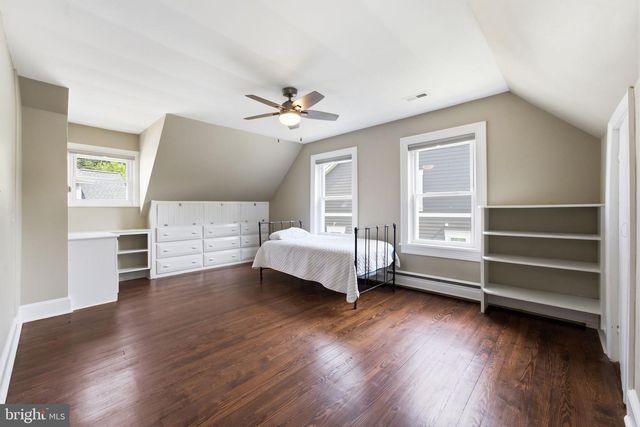 1106 MONROE ST, Herndon, VA 20170