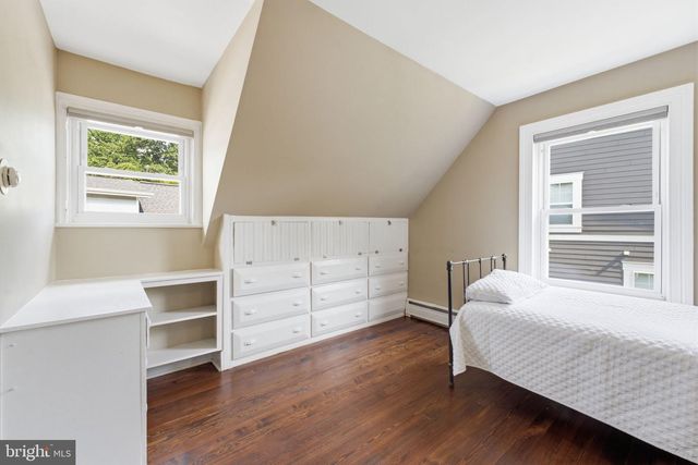 1106 MONROE ST, Herndon, VA 20170