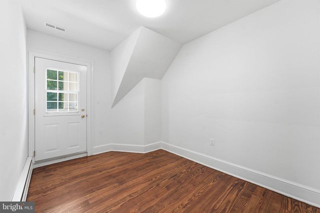 1106 MONROE ST, Herndon, VA 20170