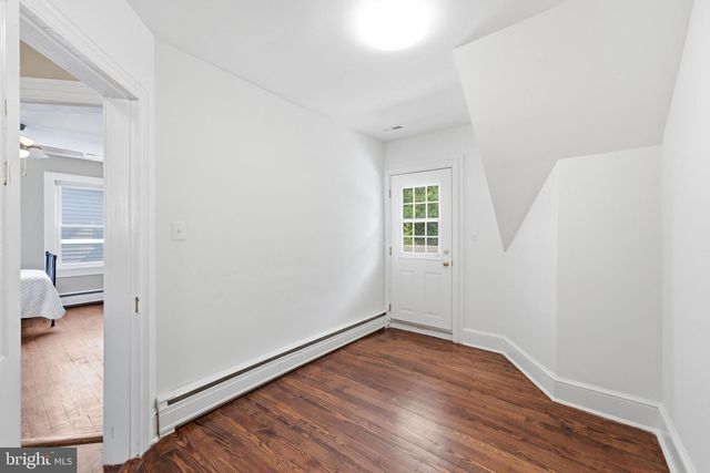 1106 MONROE ST, Herndon, VA 20170