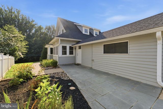 1106 MONROE ST, Herndon, VA 20170