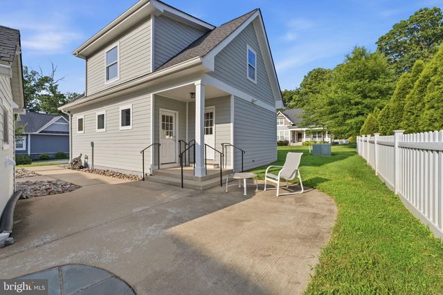1106 MONROE ST, Herndon, VA 20170