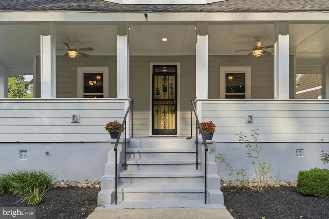 1106 MONROE ST, Herndon, VA 20170