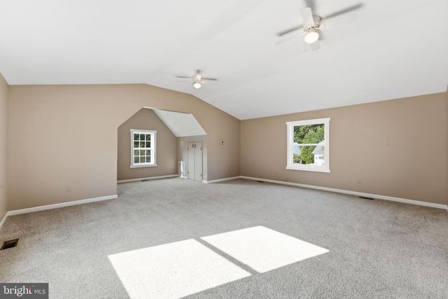 1106 MONROE ST, Herndon, VA 20170