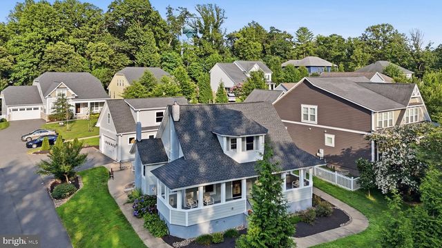 1106 MONROE ST, Herndon, VA 20170
