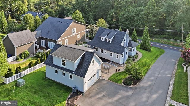 1106 MONROE ST, Herndon, VA 20170