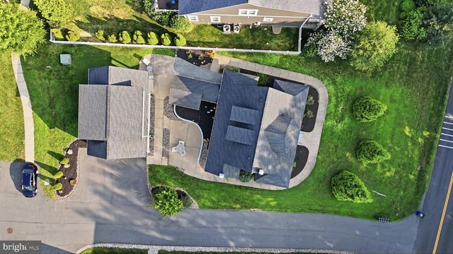 1106 MONROE ST, Herndon, VA 20170