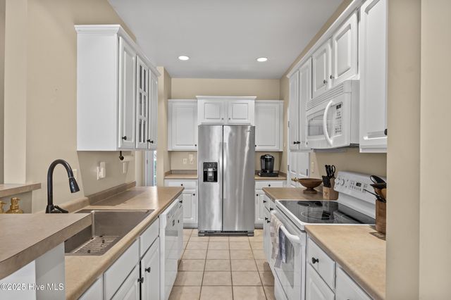 130 Azalea Drive, Hampstead, NC 28443