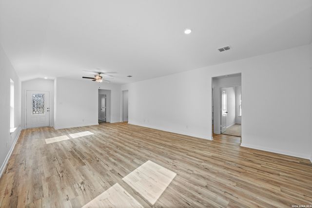 15107 Telfaire Meadow, Von Ormy, TX 78073