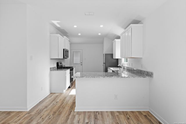 15107 Telfaire Meadow, Von Ormy, TX 78073
