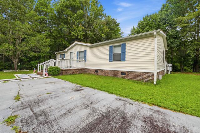 8011 McLamb Dr., Myrtle Beach, SC 29588