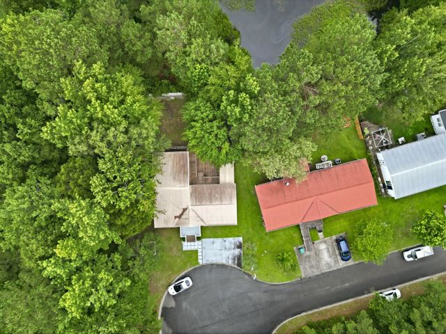 8011 McLamb Dr., Myrtle Beach, SC 29588