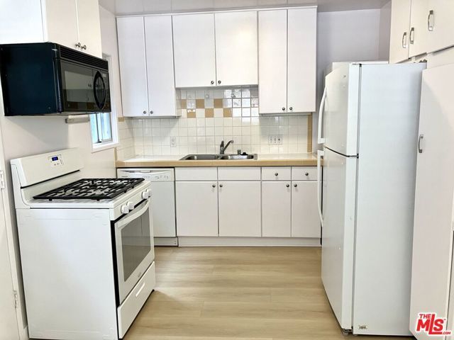 1856 9th Street A, Santa Monica, CA 90404