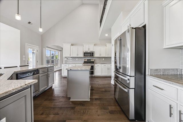 12802 LONGMIRE LOOP S, Arlington, TN 38002