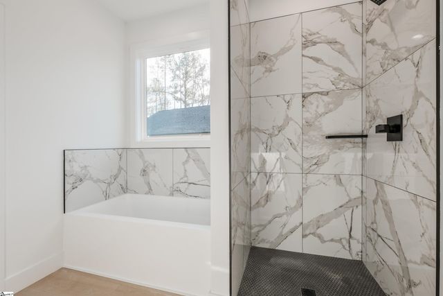 130 Simmons Road, Woodruff, SC 29388