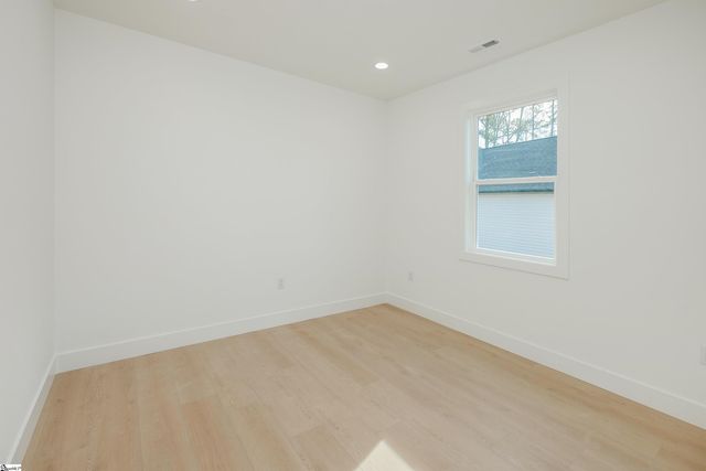 130 Simmons Road, Woodruff, SC 29388