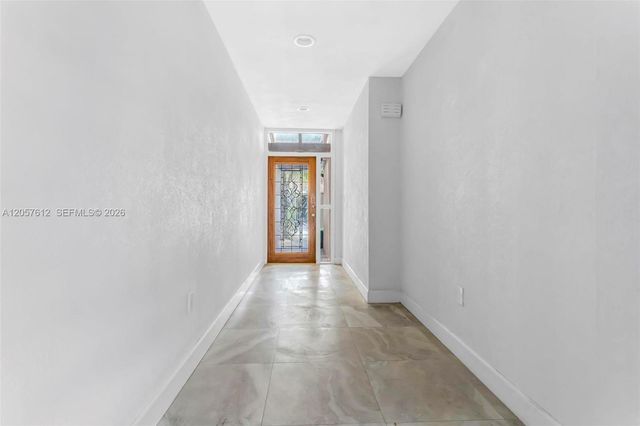 8350 Dundee Ter, Miami Lakes, FL 33016