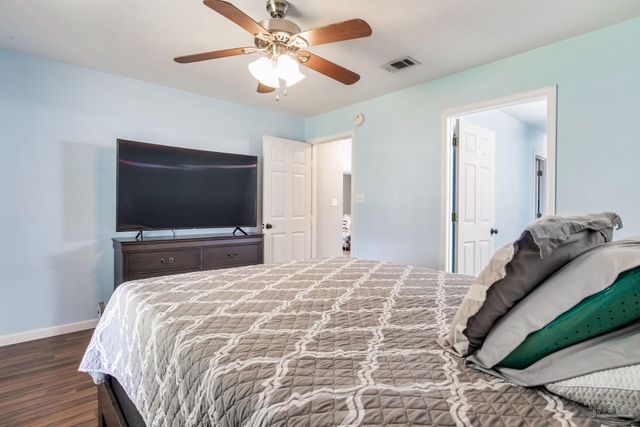 2016 Sequoia Cir, Pensacola, FL 32526