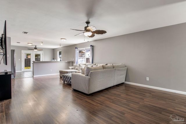 2016 Sequoia Cir, Pensacola, FL 32526