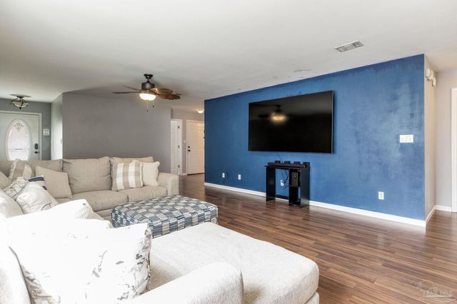 2016 Sequoia Cir, Pensacola, FL 32526