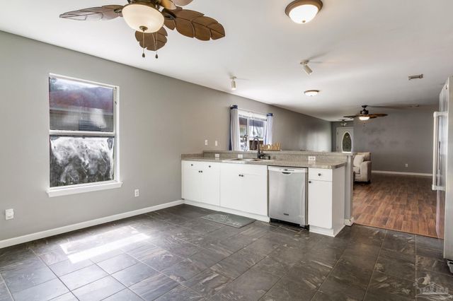2016 Sequoia Cir, Pensacola, FL 32526