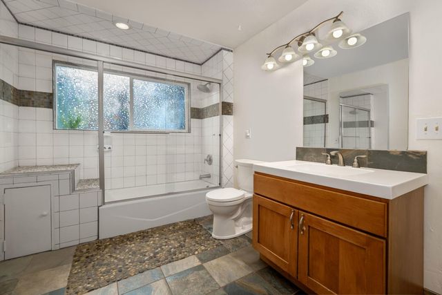 16492 Mackinaw Way, Grass Valley, CA 95949