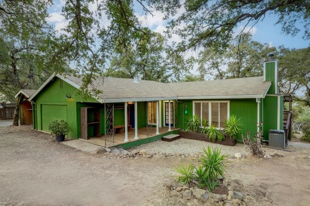 16492 Mackinaw Way, Grass Valley, CA 95949
