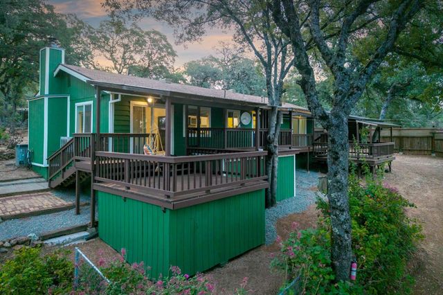 16492 Mackinaw Way, Grass Valley, CA 95949