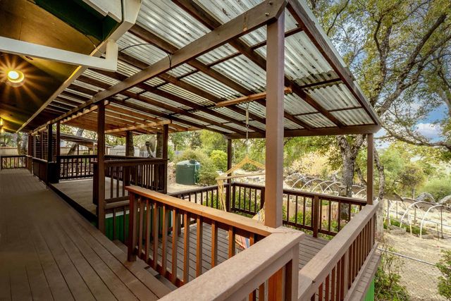 16492 Mackinaw Way, Grass Valley, CA 95949