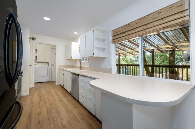 16492 Mackinaw Way, Grass Valley, CA 95949