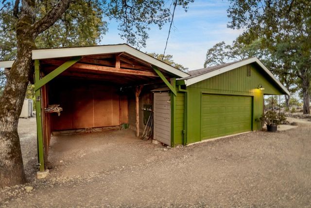 16492 Mackinaw Way, Grass Valley, CA 95949