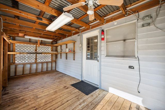 701 Poindexter Avenue, Cleburne, TX 76033