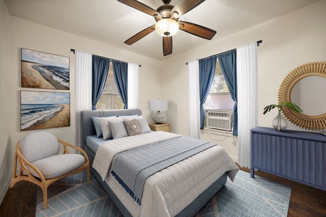 701 Poindexter Avenue, Cleburne, TX 76033