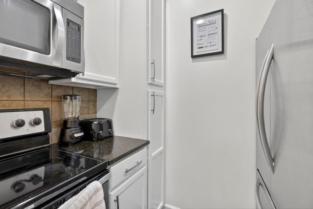 215 Semel Drive 454, Atlanta, GA 30309