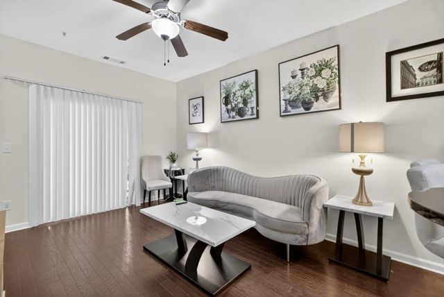 215 Semel Drive 454, Atlanta, GA 30309