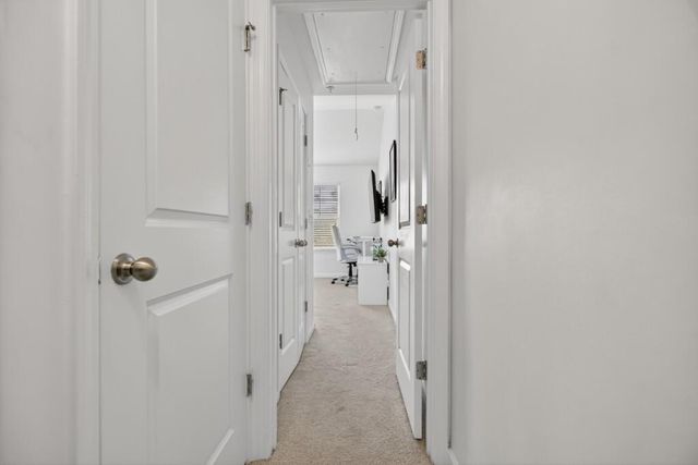 215 Semel Drive 454, Atlanta, GA 30309