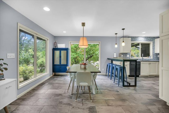 1010 Parkview Drive, Mahomet, IL 61853