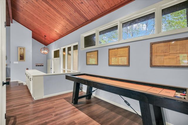 1010 Parkview Drive, Mahomet, IL 61853