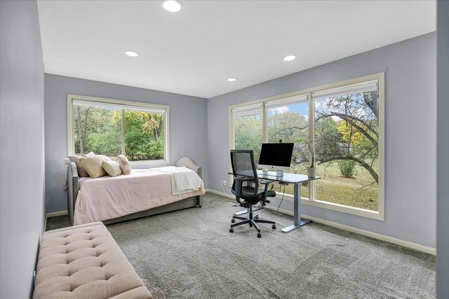 1010 Parkview Drive, Mahomet, IL 61853