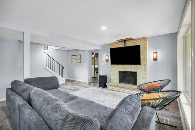 1010 Parkview Drive, Mahomet, IL 61853